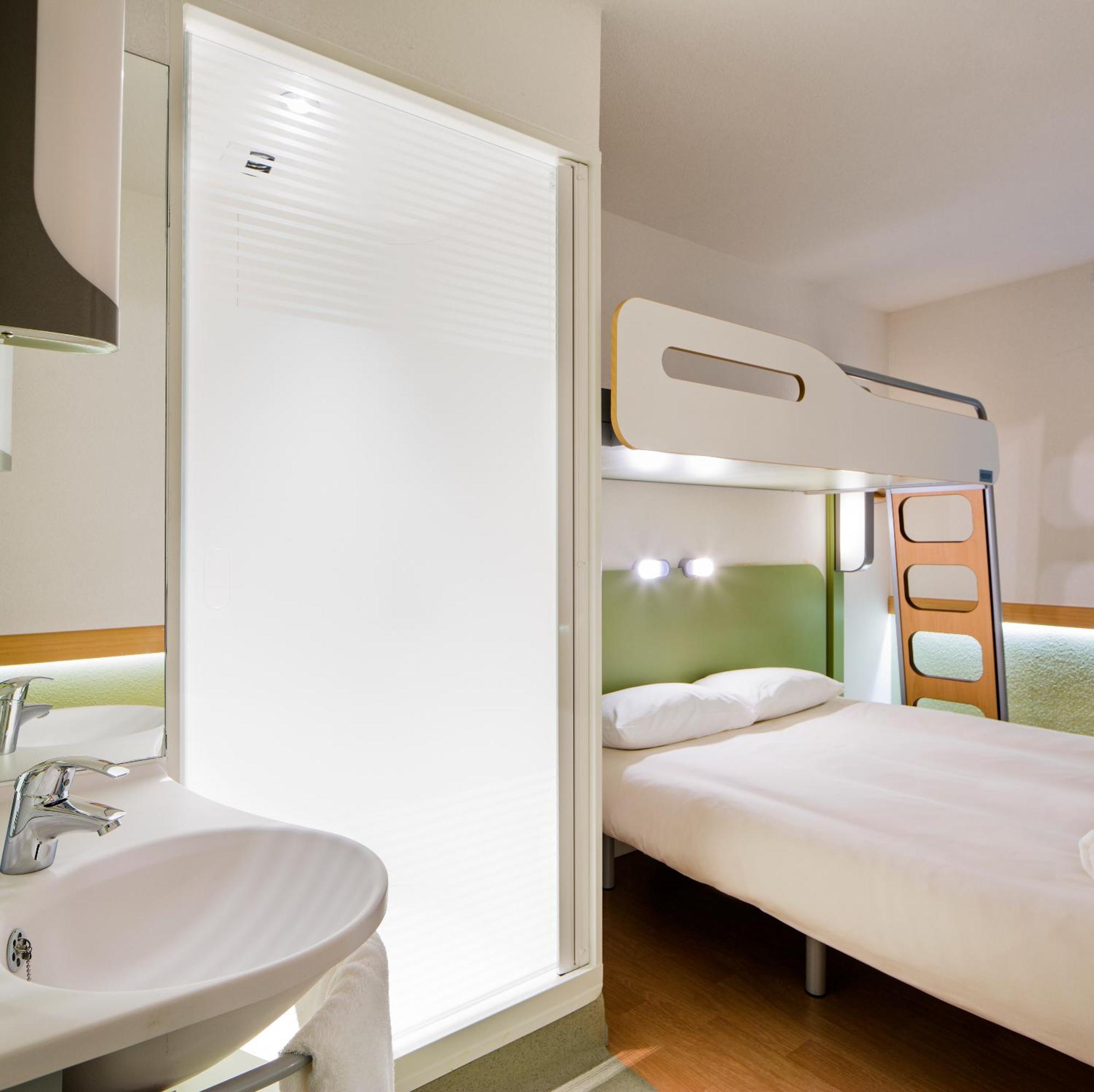 Ibis Budget Augsburg ゲルストホーフェン エクステリア 写真